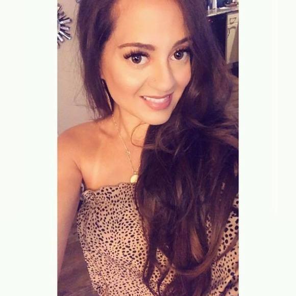 Meet your Posher, Rachel - Picture 1 of 1